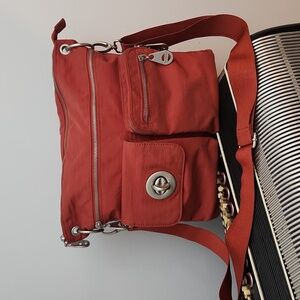 AWESOME BAGGALLINI CORAL/ROSE LARGE NYLON CROSSBODY TRAVEL BAG